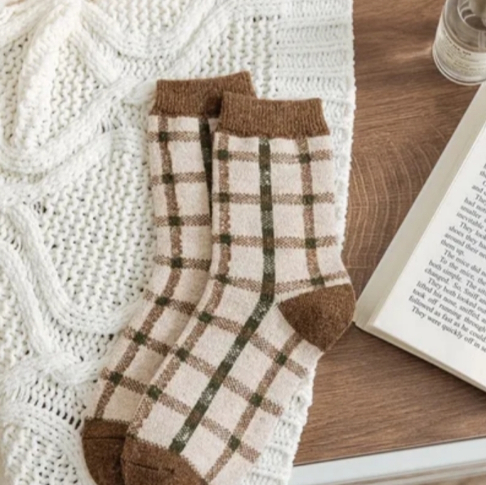 Brown Cream Green Plaid Wool Blend Crew Mid-calf Socks